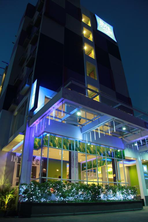 ไอบิส บัดเจ็ต ซมารัง เตนเดอัน Hotel เซอมารัง ภายนอก รูปภาพ