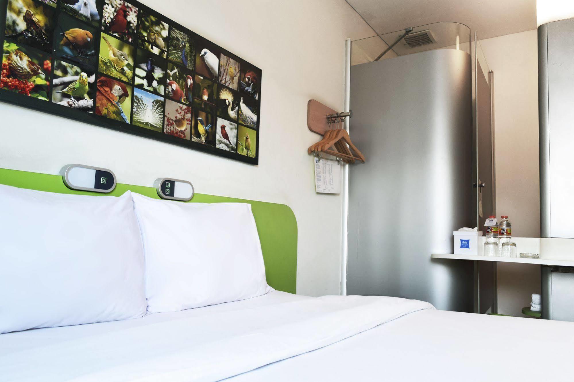 ไอบิส บัดเจ็ต ซมารัง เตนเดอัน Hotel เซอมารัง ภายนอก รูปภาพ